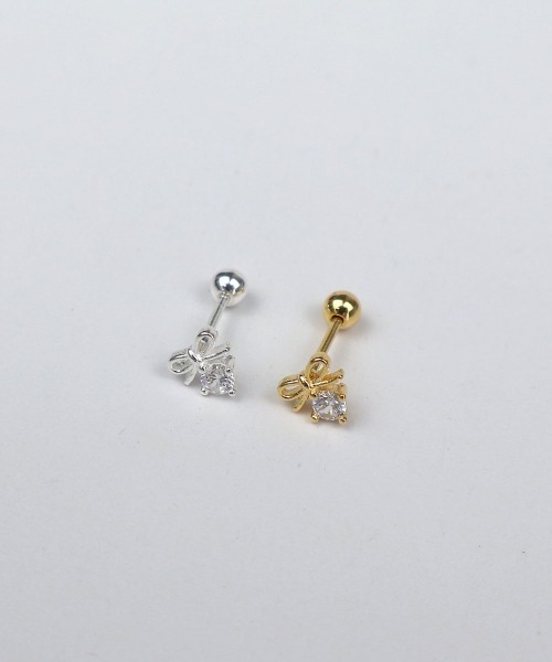 CEMONEMO(セモネモ)の「【金属アレルギー対応】 リボン キュービック ポイントピアス(片耳用) / silver925(ピアス(片耳用)・レディース・ゴールド/シルバー・FREE)」の8枚目の写真