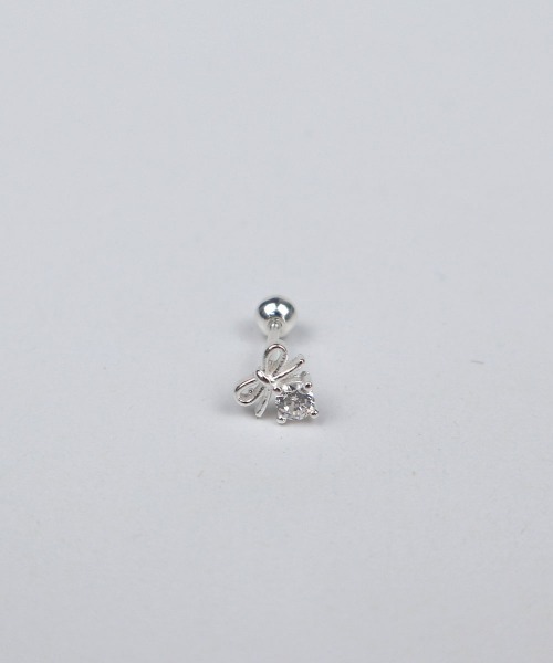CEMONEMO(セモネモ)の「【金属アレルギー対応】 リボン キュービック ポイントピアス(片耳用) / silver925(ピアス(片耳用)・レディース・ゴールド/シルバー・FREE)」の14枚目の写真