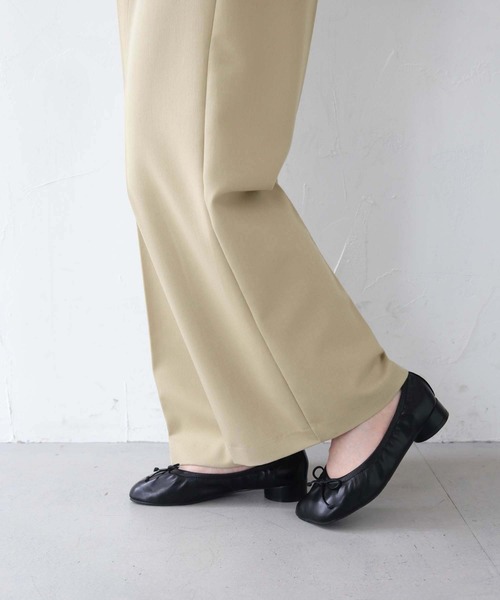 CLEIO（クレイオ）の「【CLEIO】スクエアトゥリボンパンプス（パンプス・レディース・シルバー/ブラック・22.5/23/23.5/24/24.5）」の6枚目の写真