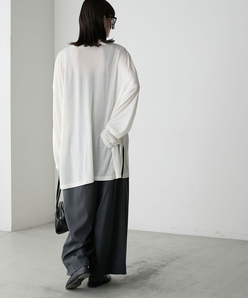 forksy.(フォルクシー)の「【forksy.】エブリデイフィンガーホールオーバーサイズスケッティ(Tシャツ/カットソー・レディース・杢グレー/オフホワイト/ピンク/チャコール/ブルー・FREE)」の21枚目の写真