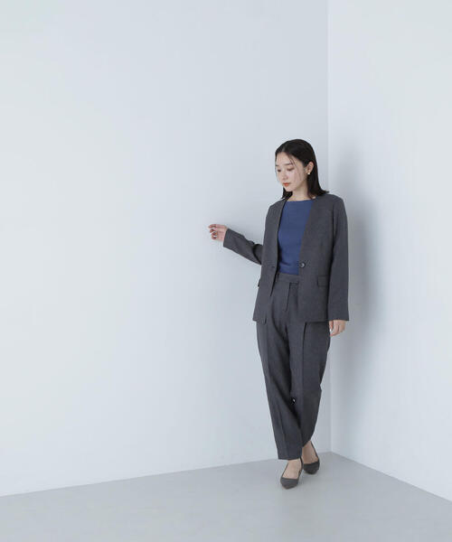 NATURAL BEAUTY BASIC(ナチュラルビューティーベーシック)の「◇シャークスキン SETUP ノーカラージャケット(ノーカラージャケット・レディース・ダークブラウン/チャコールグレー・MEDIUM/SMALL)」の4枚目の写真