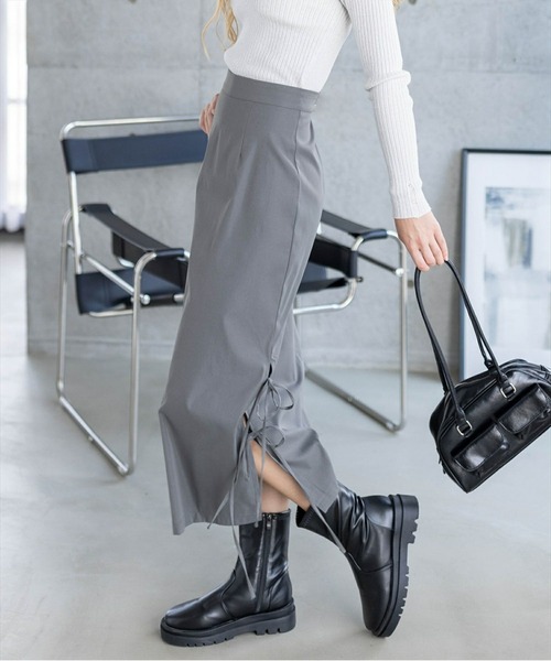 clear（クリア）の「【低身長用サイズ有】リボン付きスリットロングスカート[大人 カジュアル 着回し力抜群]≪再入荷≫（スカート・レディース・ブラック/カーキ/グレー・F/XS）」の2枚目の写真