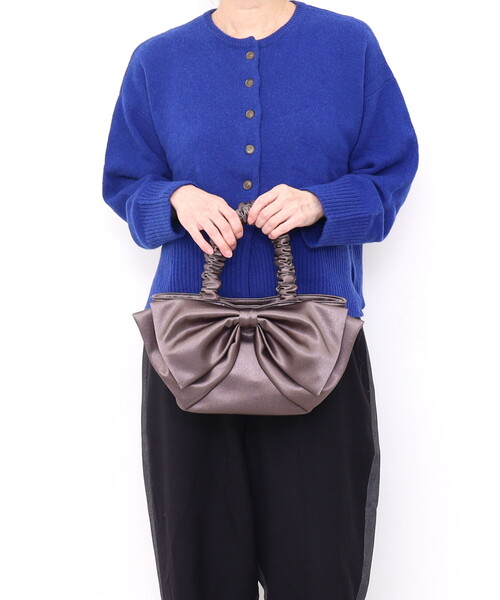 SMIR NASLI（サミールナスリ）の「サテンリボンバッグ（ハンドバッグ・レディース・ピンク/ブラック/ブルー/グレー・FREE）」の3枚目の写真