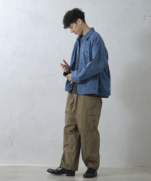 JOURNAL STANDARD relume（ジャーナルスタンダード　レリューム）の「プロセシングデニム エンジニアジャケット（デニムジャケット・メンズ・ブラックミックス/コバルトブルー・MEDIUM/LARGE）」の22枚目の写真