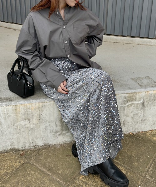 ISOOK（アイスー）の「【ISOOK / アイスー】スパンコールナロースカート  / セットアップ可能 スパンコールスカート ペンシルスカート タイトスカート ZOZOTOWN限定（スカート・レディース・シルバー/ブラック・FREE）」の15枚目の写真