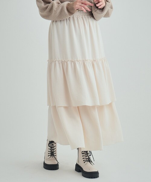 Cutie Blonde(キューティーブロンド)の「◆一枚で華やかに ティアードスカート(スカート・レディース・オフホワイト/ブラウン系その他/ブラック・01/02/03/04)」の2枚目の写真