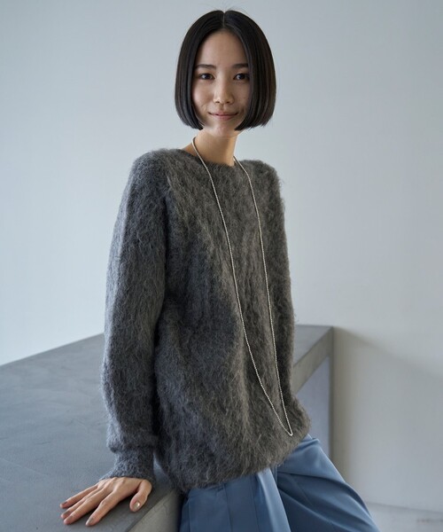 UNFILO（アンフィーロ）の「アルパカシャギー ロングニット（ニット/セーター・レディース・ライトグレー系/ホワイト系/グレー系/ネイビー系・SMALL/MEDIUM）」の3枚目の写真