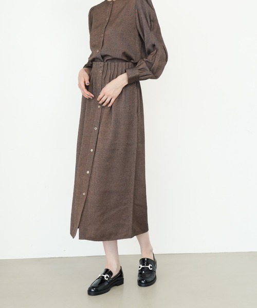 Launa lea(ラウナレア)の「ビジューモチーフ厚底ローファー(SP034)(ローファー・レディース・ブラック/アイボリー・22.0cm/22.5cm/23.0cm/23.5cm/24.0cm/24.5cm/25.0cm)」の6枚目の写真