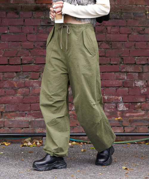 CIAOPANIC（チャオパニック）の「【UNESS/ユーネス】ワイドパラシュートパンツ（その他パンツ・レディース・カーキ・MEDIUM/SMALL）」の7枚目の写真