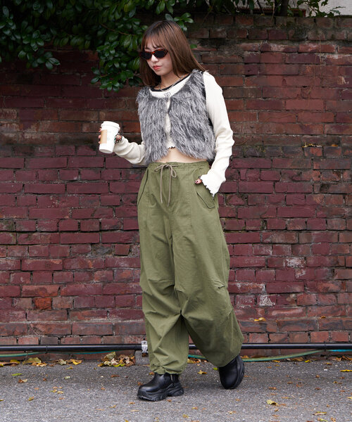 CIAOPANIC（チャオパニック）の「【UNESS/ユーネス】ワイドパラシュートパンツ（その他パンツ・レディース・カーキ・MEDIUM/SMALL）」の11枚目の写真