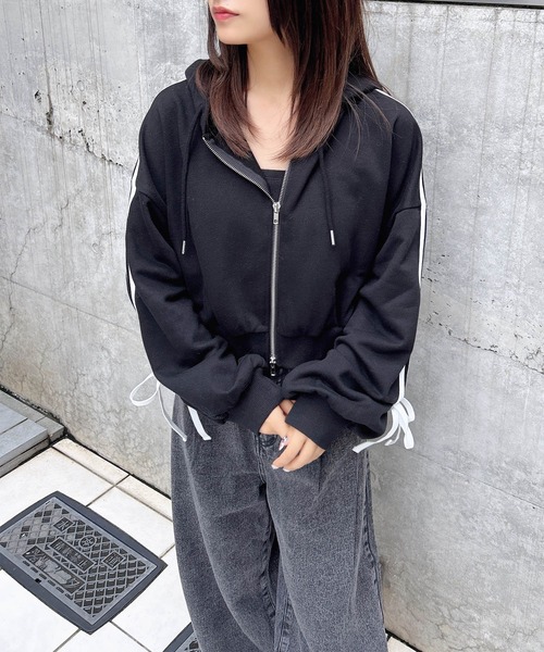 INGNI(イング)の「【WEB限定】袖リボンショートスウェットZIPパーカー(セットアップ対応)(パーカー・レディース・ブラック×ホワイト/グレー×ホワイト/ホワイト×ブラック・M)」の6枚目の写真