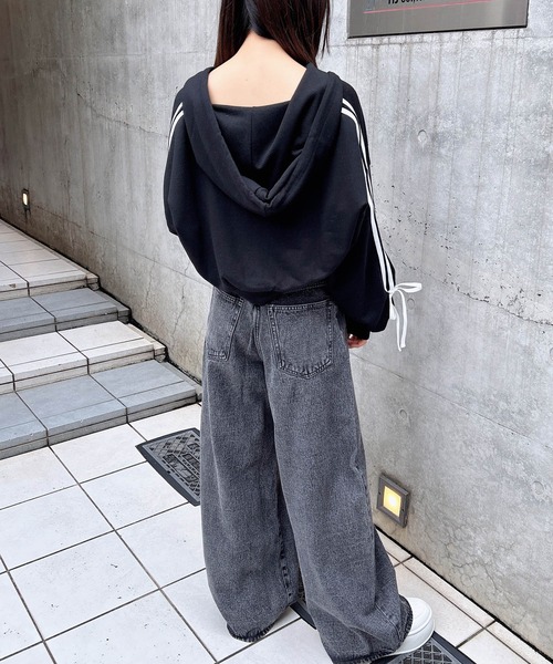 INGNI(イング)の「【WEB限定】袖リボンショートスウェットZIPパーカー(セットアップ対応)(パーカー・レディース・ブラック×ホワイト/グレー×ホワイト/ホワイト×ブラック・M)」の14枚目の写真