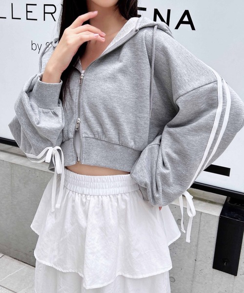 INGNI(イング)の「【WEB限定】袖リボンショートスウェットZIPパーカー(セットアップ対応)(パーカー・レディース・ブラック×ホワイト/グレー×ホワイト/ホワイト×ブラック・M)」の18枚目の写真