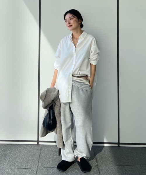 ETRE TOKYO(エトレトウキョウ)の「コンフィーボリュームスウェットパンツ(スウェットパンツ・レディース・オフホワイト/グレー・S/M)」の14枚目の写真