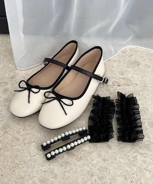 one after another NICE CLAUP(ワンアフターアナザーナイスクラップ)の「3wayカスタムバレエシューズ(バレエシューズ・レディース・アイボリー/ブラック/ブラック系その他・S/M/L)」の2枚目の写真