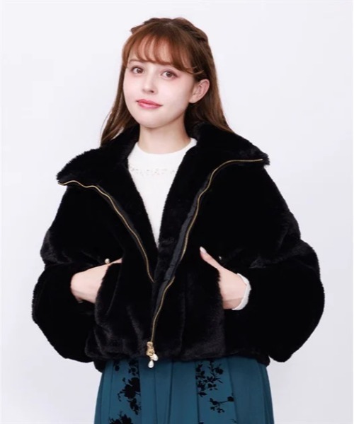 axes femme（アクシーズファム）の「ショートファーコート（ピーコート・レディース・キナリ/ブラック・FREE）」の3枚目の写真