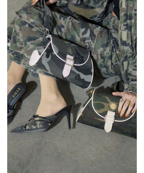 EVRIS（エヴリス）の「カモフラパイピイングショルダーBAG（ショルダーバッグ・レディース・カーキ/ブラック・FREE）」の16枚目の写真