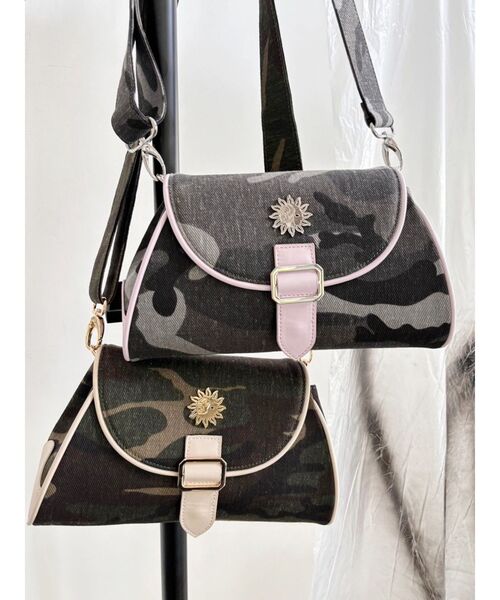 EVRIS（エヴリス）の「カモフラパイピイングショルダーBAG（ショルダーバッグ・レディース・カーキ/ブラック・FREE）」の21枚目の写真