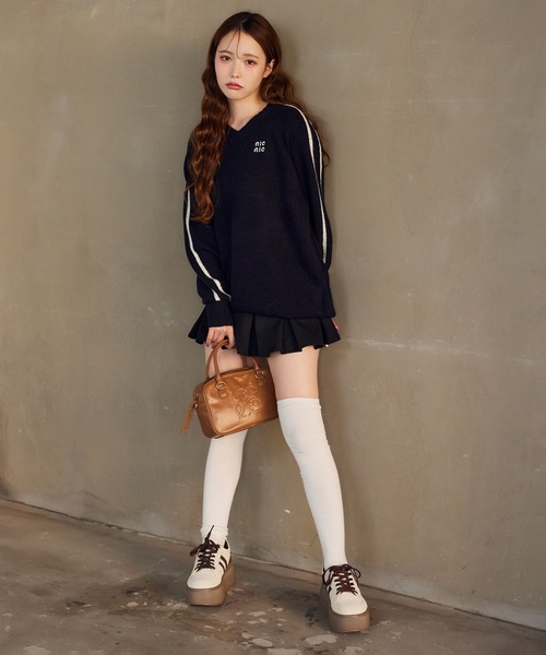 オーバーサイズラインVネックニット（ニット/セーター）｜one after