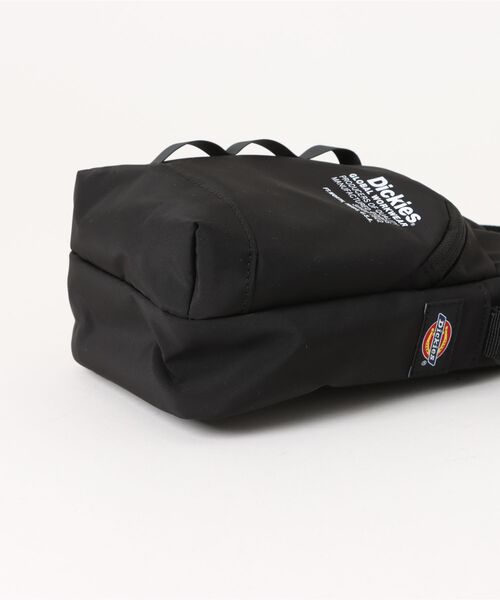 Dickies(ディッキーズ)の「【Dickies】TEXT LOGO QUICK SHOULDER BAG / ディッキーズ テキストロゴ クイック ショルダー(ショルダーバッグ・メンズ・チャコール/グレー/ライトブラウン/ブラック・FREE)」の6枚目の写真