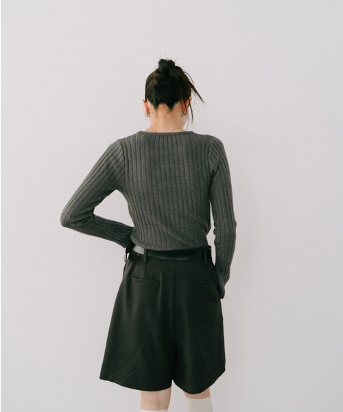 DRWCYS（ドロシーズ）の「アイレットリブニットトップス（ニット/セーター・レディース・ブラック/グレー・FREE）」の17枚目の写真