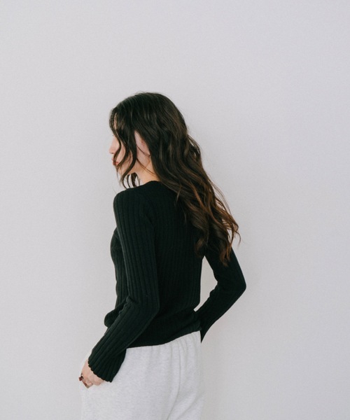 DRWCYS（ドロシーズ）の「アイレットリブニットトップス（ニット/セーター・レディース・ブラック/グレー・FREE）」の8枚目の写真