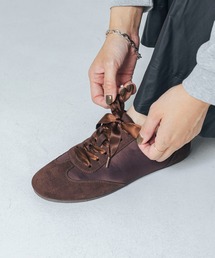 EVOL（イーボル）の「【軽量・柔らかい】レースアップスニーカー IY5717（スニーカー）」