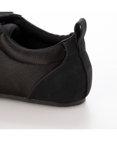 EVOL(イーボル)の「【軽量・柔らかい】レースアップスニーカー IY5717(スニーカー・レディース・ブラック/ベージュ/グレー/ブラウン/ダークグレー・22.5cm/23.0cm/23.5cm/24.0cm/24.5cm/25.0cm)」の10枚目の写真