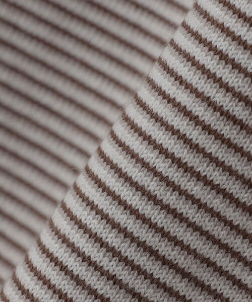 SHIPS(シップス)の「SHIPS:〈洗濯機可能〉14ゲージ マイクロボーダー ウール スウェット ニット(ニット/セーター・メンズ・グリーン/ネイビー/ブラウン・LARGE/MEDIUM/SMALL/X-LARGE)」の21枚目の写真