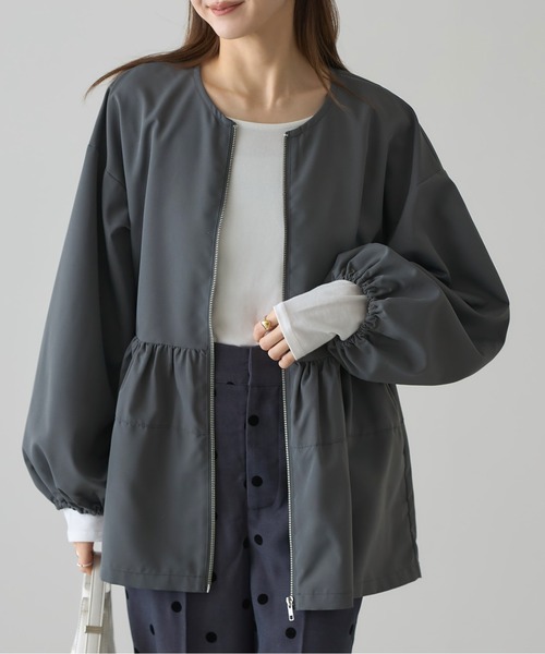 &. NOSTALGIA(アンドドットノスタルジア)の「【ZOZO限定】ペプラムブルゾン(ブルゾン・レディース・ベージュ/チャコールグレー/ブラック・M)」の5枚目の写真