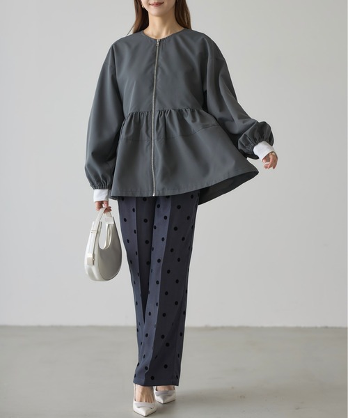 &. NOSTALGIA(アンドドットノスタルジア)の「【ZOZO限定】ペプラムブルゾン(ブルゾン・レディース・ベージュ/チャコールグレー/ブラック・M)」の12枚目の写真