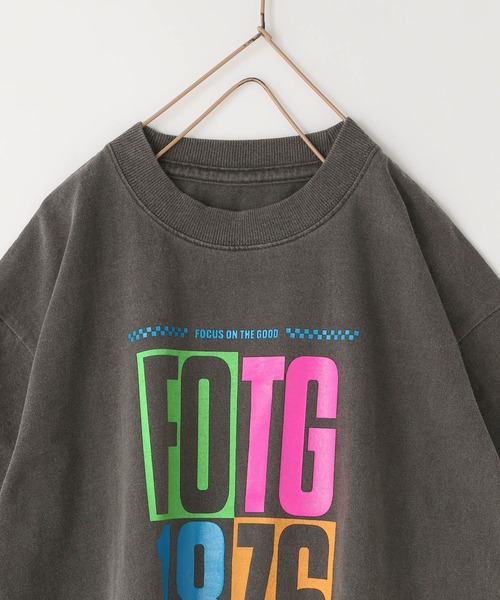 LOWRYS FARM（ローリーズファーム）の「アソートＢＩＧネオンＳＳＴ　323201（Tシャツ/カットソー・キッズ・オフホワイト/グレー/チャコールグレー/イエロー/ホワイト系その他/ブラック/グレー系その他/ホワイト系その他2・110cm/120cm/130cm/140cm/150cm）」の9枚目の写真