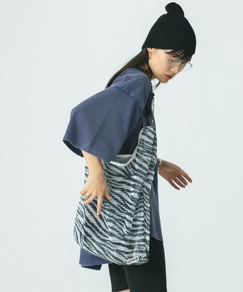 OUTDOOR PRODUCTS（アウトドアプロダクツ）の「【ROSE BUD別注】(OUTDOOR PRODUCTS)MESH SHOPPER（ショルダーバッグ・レディース・ブラウン/ホワイト/ブラック・ONE SIZE）」の7枚目の写真