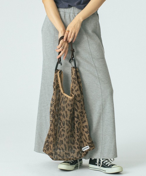 OUTDOOR PRODUCTS（アウトドアプロダクツ）の「【ROSE BUD別注】(OUTDOOR PRODUCTS)MESH SHOPPER（ショルダーバッグ・レディース・ブラウン/ホワイト/ブラック・ONE SIZE）」の10枚目の写真