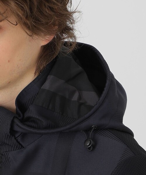 BLACK LABEL CRESTBRIDGE(ブラックレーベル・クレストブリッジ)の「【BLACK lab.】シャドーチェックハイブリッドパーカー(ブルゾン・メンズ・ネイビー/グレー系その他・L/M/XL)」の3枚目の写真