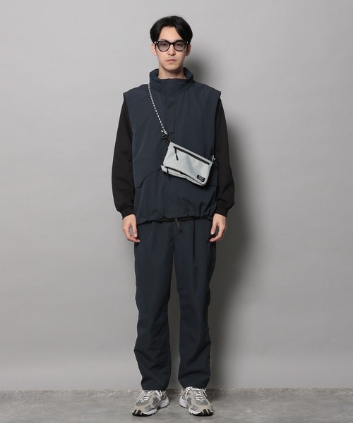 BAYFLOW(ベイフロー)の「ワンポイント刺繍長袖Tシャツ(Tシャツ/カットソー・メンズ・チャコール/ホワイト/オフホワイト/ブラック・MEDIUM/LARGE)」の22枚目の写真