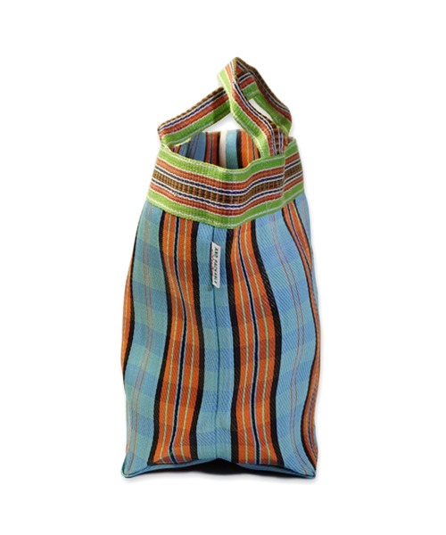 GLOBAL FORME CONCRETE（グローバルフォルムコンクリート）の「【AND PACKABLE】TB HARA1　HDPE　トートバッグ（トートバッグ・レディース・オレンジ/パープル/ブルー/イエロー・L）」の6枚目の写真