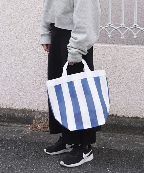 GLOBAL FORME CONCRETE（グローバルフォルムコンクリート）の「【AND PACKABLE】TB HARA1　HDPE　トートバッグ（トートバッグ・レディース・オレンジ/パープル/ブルー/イエロー・L）」の12枚目の写真