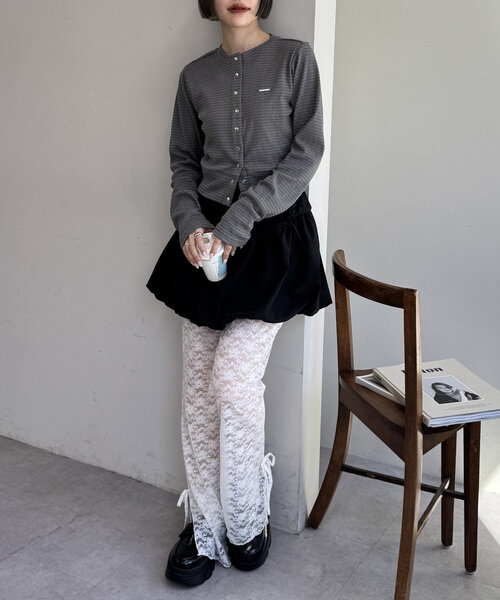 w closet(ダブルクローゼット)の「ジャガードコンパクトカーディガン(Tシャツ/カットソー・レディース・アイボリー/チャコールグレー/ブルー・FREE)」の21枚目の写真