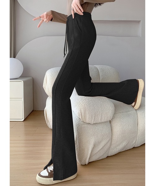 Lace Ladies(レースレディース)の「フレア スリット入り スウェット トラック パンツ(スウェットパンツ・レディース・ベージュ/ブラック/グレー・S/M/XL)」の2枚目の写真