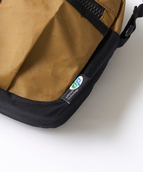 WILD THINGS(ワイルドシングス)の「【WILD THINGS】ナイロンスクエアショルダーバッグ(ショルダーバッグ・メンズ・ブラック/マルチ/ベージュ・FREE)」の8枚目の写真