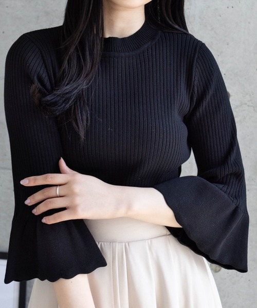 CLEAR BASIC（クリアベーシック）の「五分袖スカラップニットトップス[オフィスカジュアル 着回し抜群 シンプル]≪再入荷≫（ニット/セーター・レディース・ラベンダー/ブラック/ホワイト×ブラック/グレー系その他/アイボリー/ブラック系その他/ボルドー/ブラウン・F）」の4枚目の写真