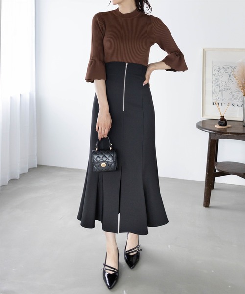 CLEAR BASIC（クリアベーシック）の「五分袖スカラップニットトップス[オフィスカジュアル 着回し抜群 シンプル]≪再入荷≫（ニット/セーター・レディース・ラベンダー/ブラック/ホワイト×ブラック/グレー系その他/アイボリー/ブラック系その他/ボルドー/ブラウン・F）」の13枚目の写真