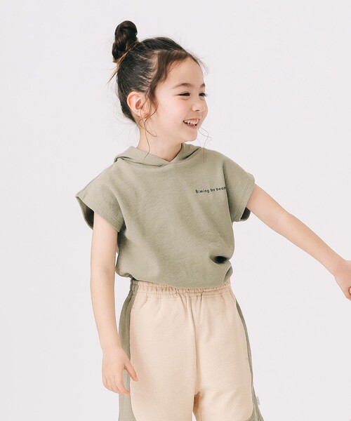 B:MING by BEAMS(ビーミングバイビームス)の「フード ノースリーブ プルオーバー2025SS(100~140cm)(Tシャツ/カットソー・キッズ・オリーブ/サックスブルー・100/110/120/130/140)」の2枚目の写真