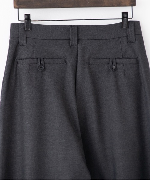 RYU(リュー)の「gabardine wide full-length slacks(スラックス・メンズ・ダークグレー/ダークネイビー・2/4/1/3)」の7枚目の写真