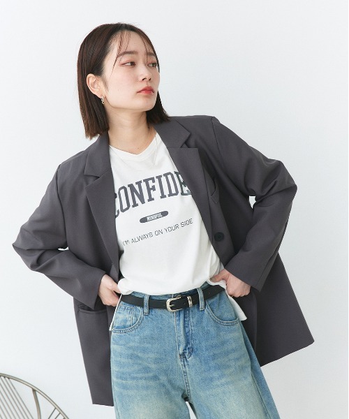 ad thie(アドティエ)の「CONFIDE カレッジロゴプリント 半袖Tシャツ(Tシャツ/カットソー・レディース・ブルーグレー/グレー系/ホワイト×グレー/ピンク/ブラウン/グリーン系/モカ・FREE)」の15枚目の写真