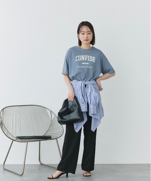 ad thie(アドティエ)の「CONFIDE カレッジロゴプリント 半袖Tシャツ(Tシャツ/カットソー・レディース・ブルーグレー/グレー系/ホワイト×グレー/ピンク/ブラウン/グリーン系/モカ・FREE)」の20枚目の写真
