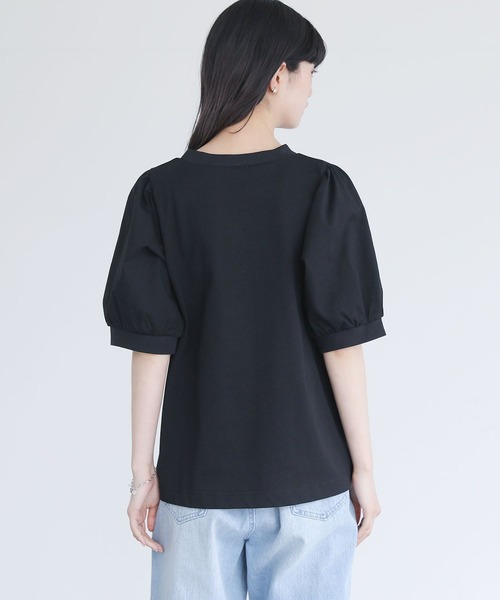 somari imagination(ソマリ イマジネーション)の「【接触冷感】ロゴ刺繍カットソー(Tシャツ/カットソー・レディース・ブラック/オフホワイト/チャコール・1/2)」の13枚目の写真