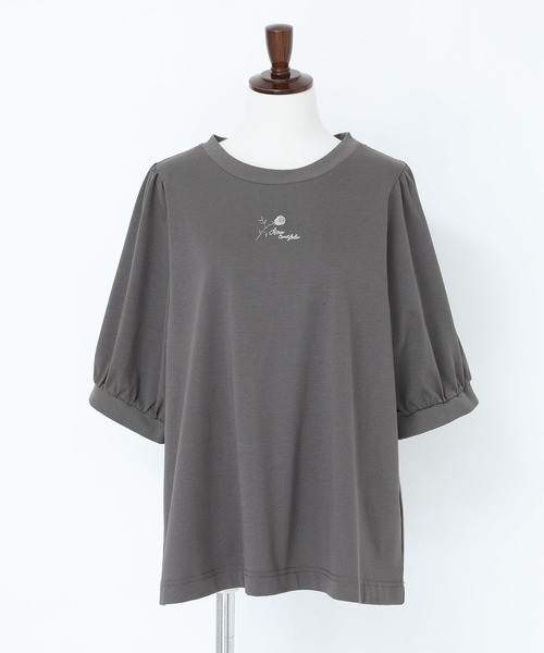 somari imagination(ソマリ イマジネーション)の「【接触冷感】ロゴ刺繍カットソー(Tシャツ/カットソー・レディース・ブラック/オフホワイト/チャコール・1/2)」の16枚目の写真