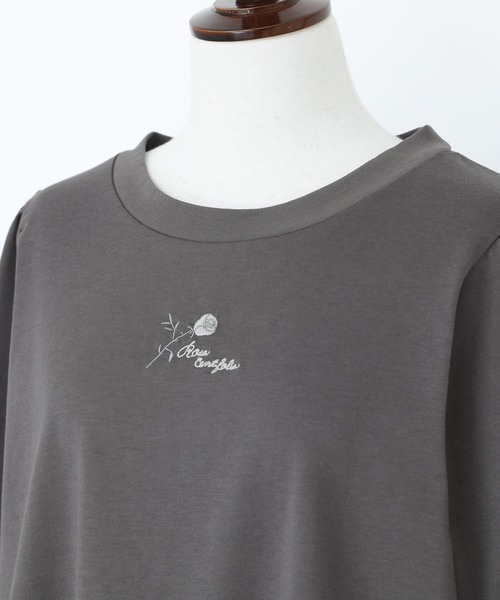 somari imagination(ソマリ イマジネーション)の「【接触冷感】ロゴ刺繍カットソー(Tシャツ/カットソー・レディース・ブラック/オフホワイト/チャコール・1/2)」の8枚目の写真